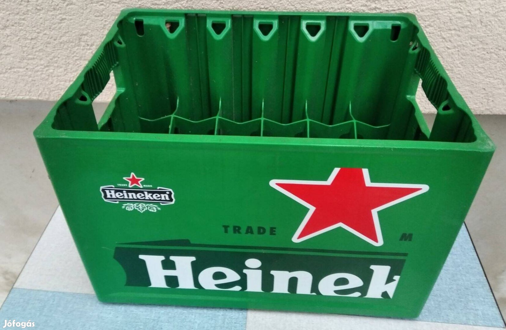 Heineken sörös rekesz