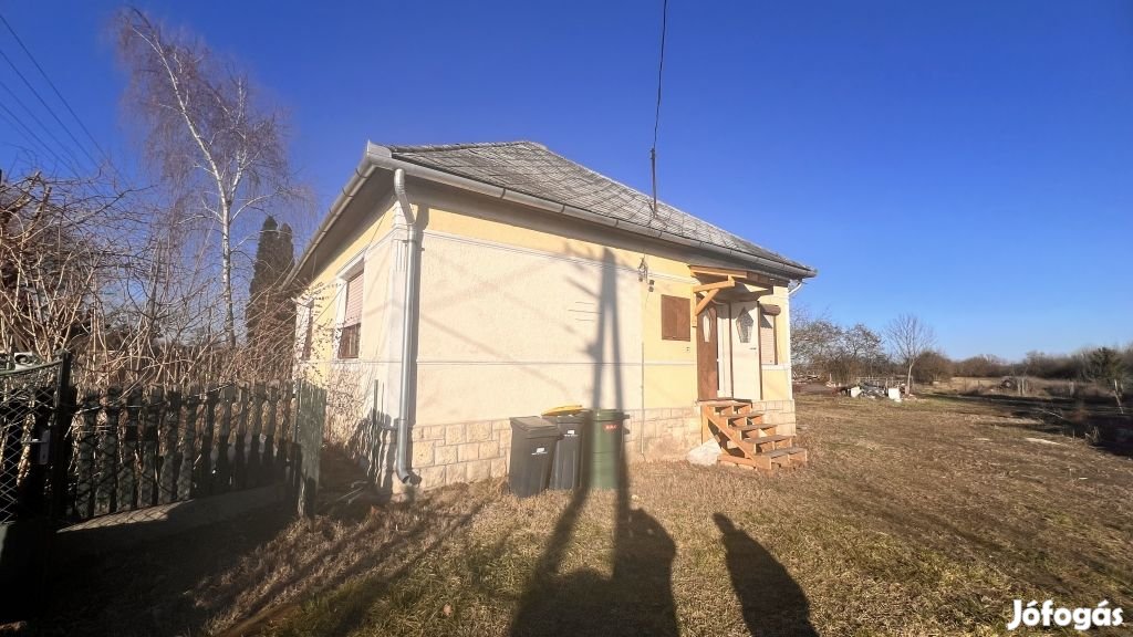 Hejőkeresztúr, 72m2, 2 szobás családi ház Eladó