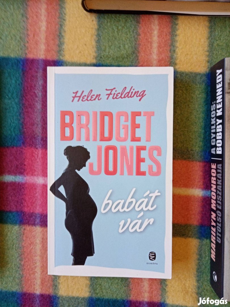 Helen Fielding: Bridget Jones babát vár