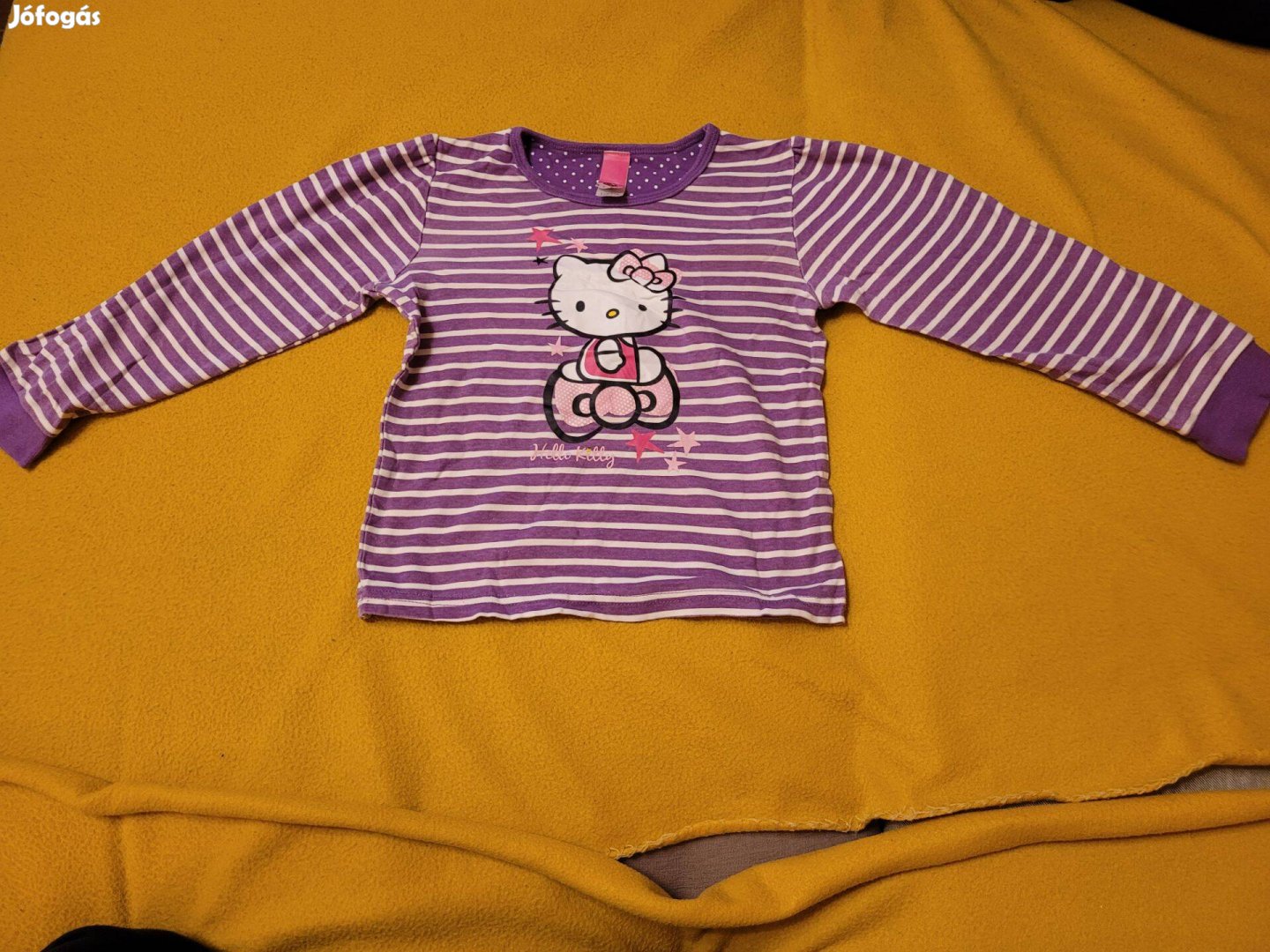 Hello Kitty 110/116-os póló méretben eladó!