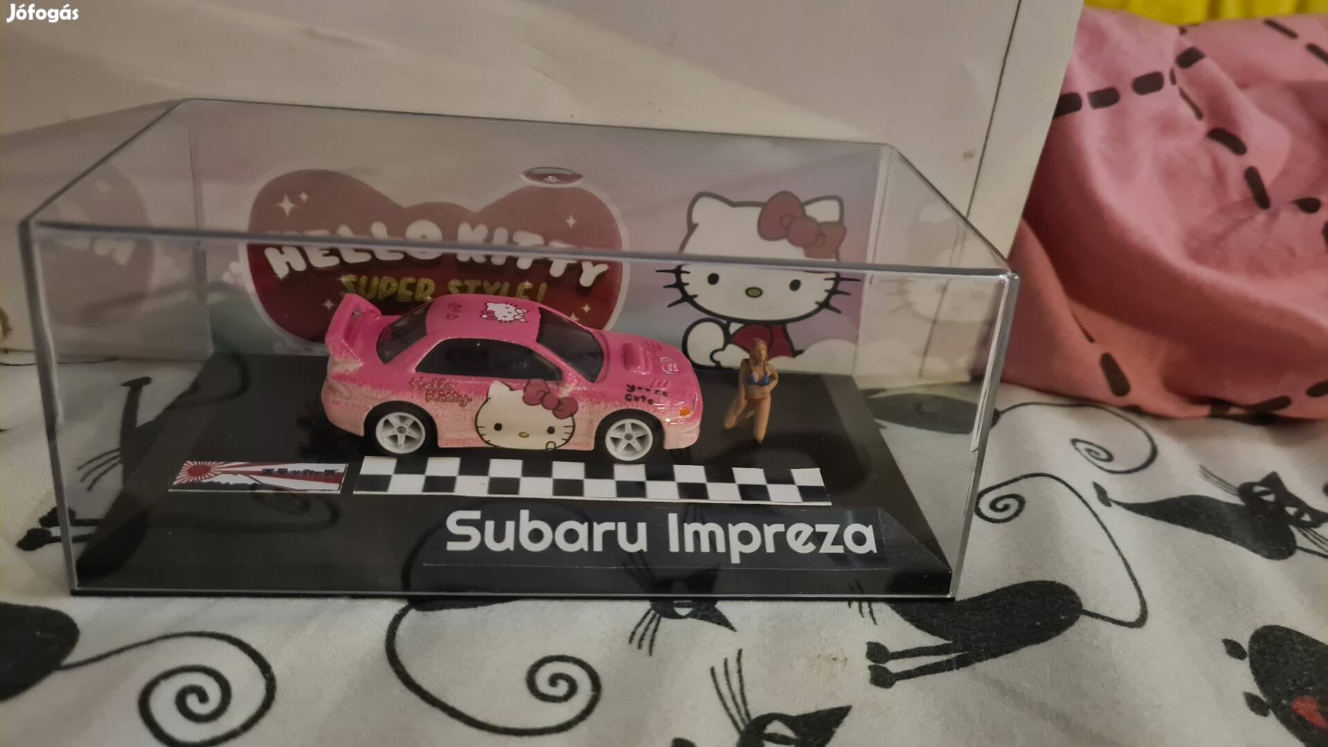 Hello Kitty Subaru