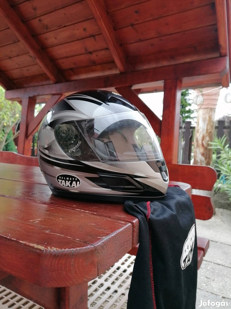 Helmets Takai S méretű bukósisak. 