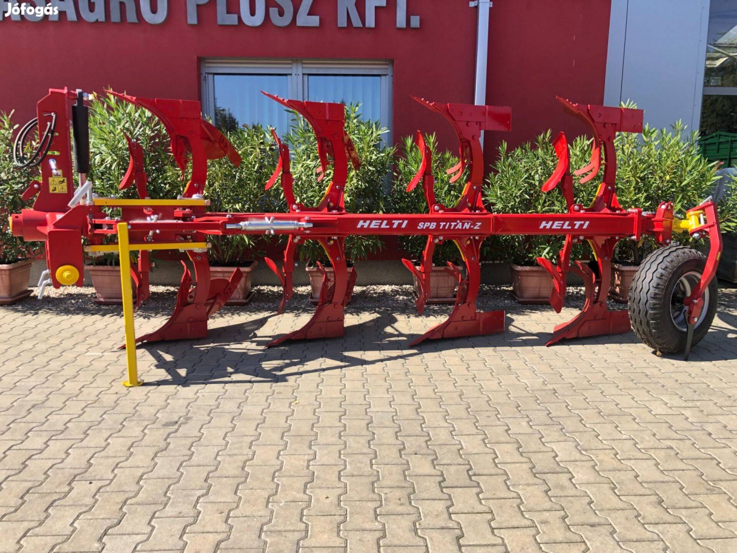Helti Titán 4FV HT váltva forgatós eke készletről