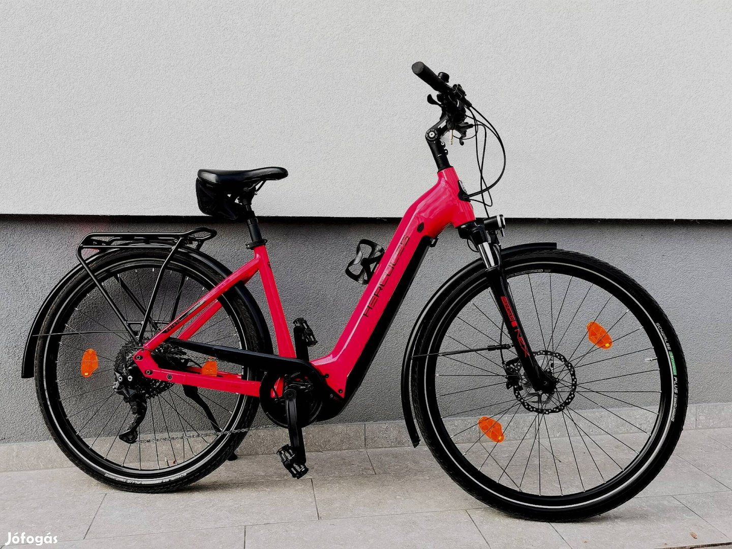 Hercules 28" női trekking ebike kerékpár Bosch e-bike elektromos gen4 