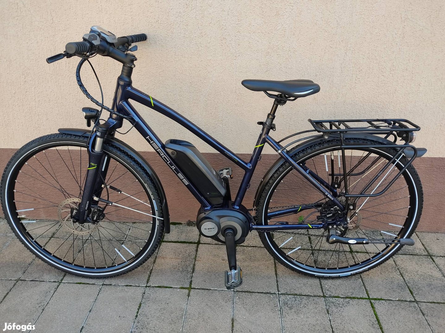 Hercules roberta cross 28as bosch motoros ebike kerékpár szép!!