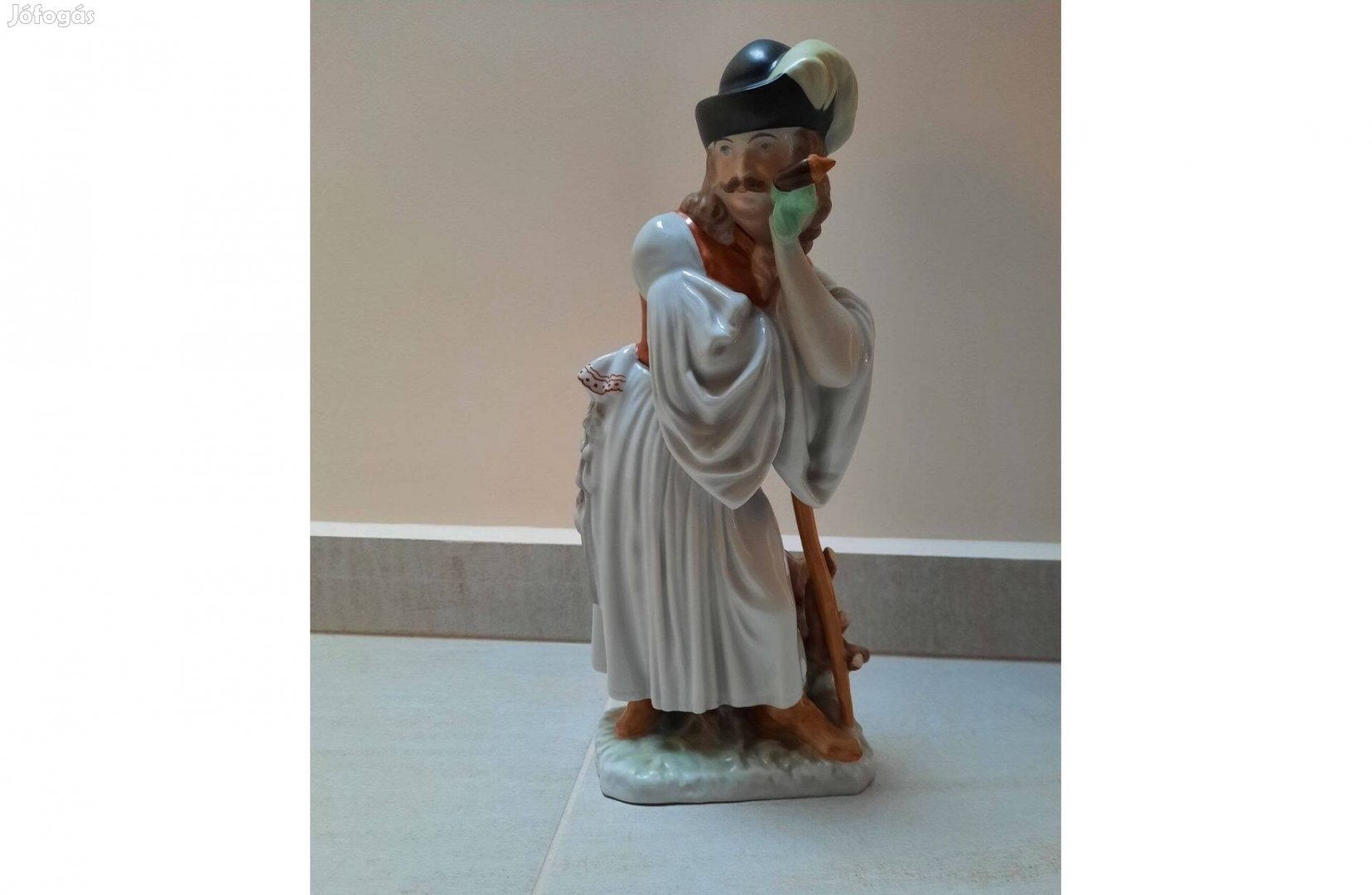 Herendi Búsuló Juhász, Betyár, Paraszt porcelán figura eladó!