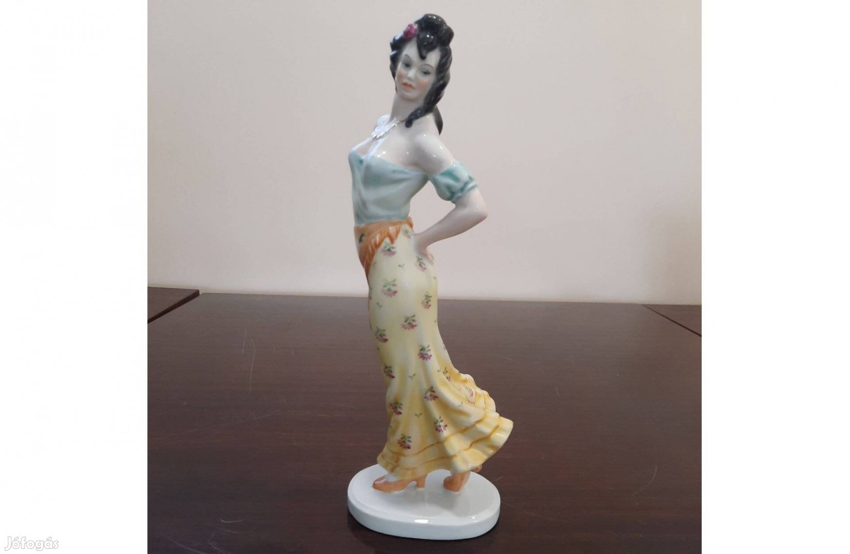 Herendi Carmen a cigány lány porcelán figura eladó!