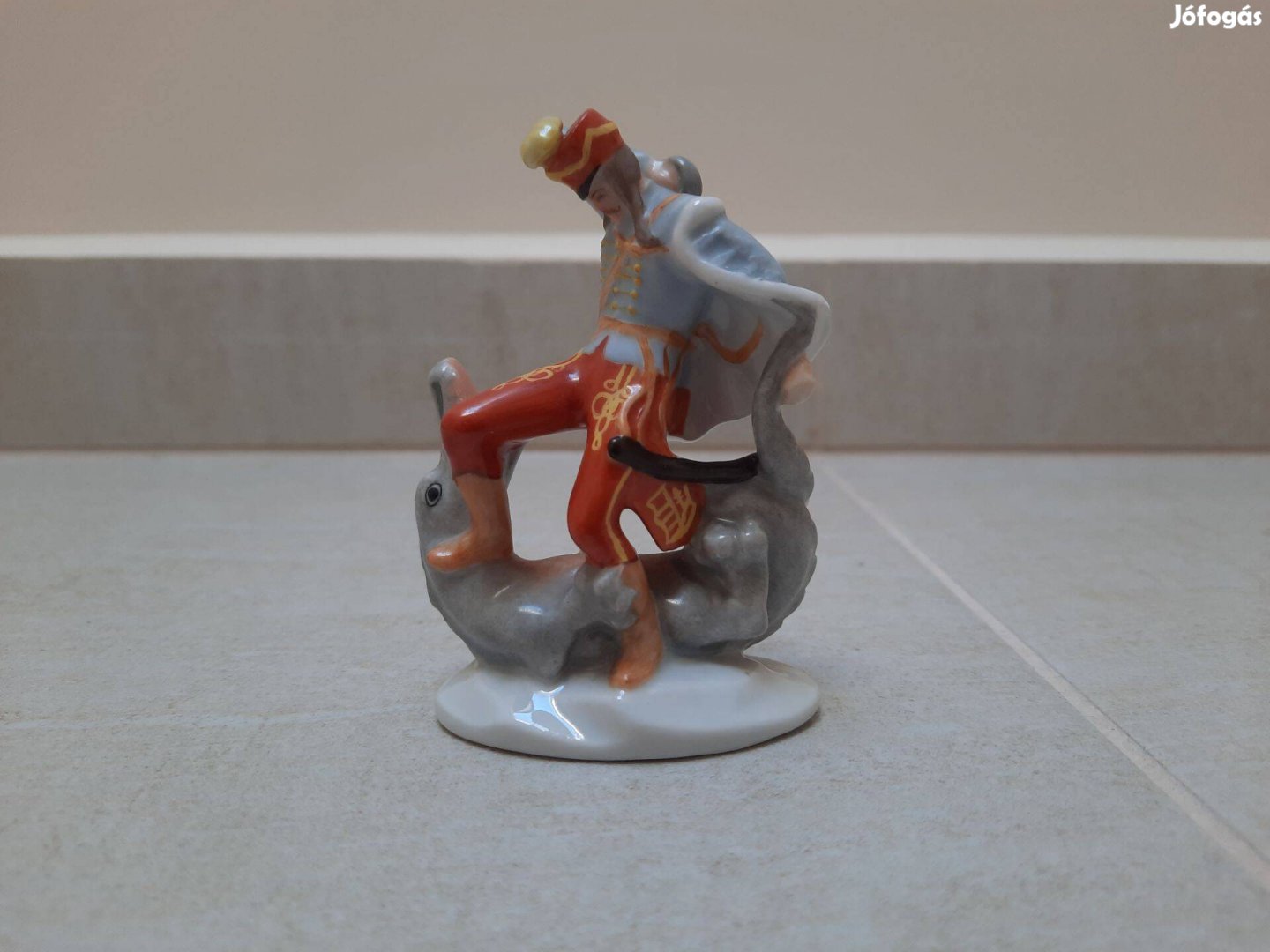 Herendi János Vitéz porcelán figura eladó!