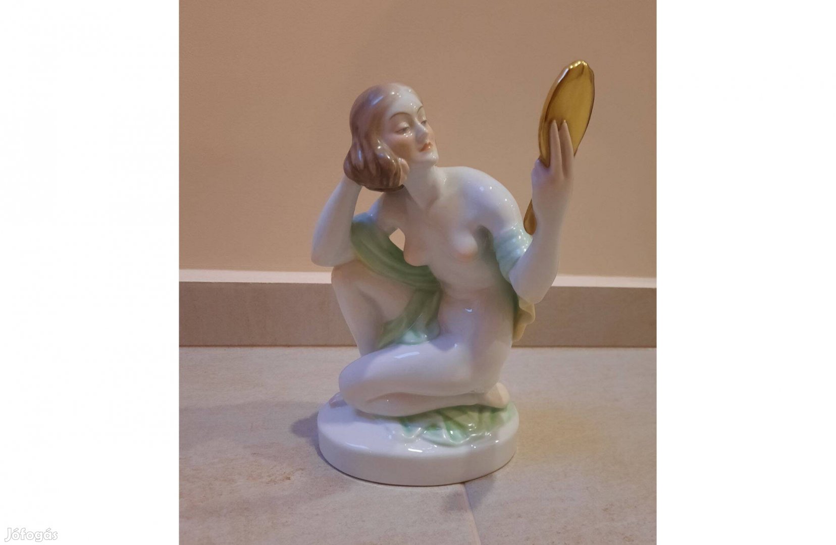 Herendi Tükörbe néző, Tükrös nő, női akt porcelán figura eladó!
