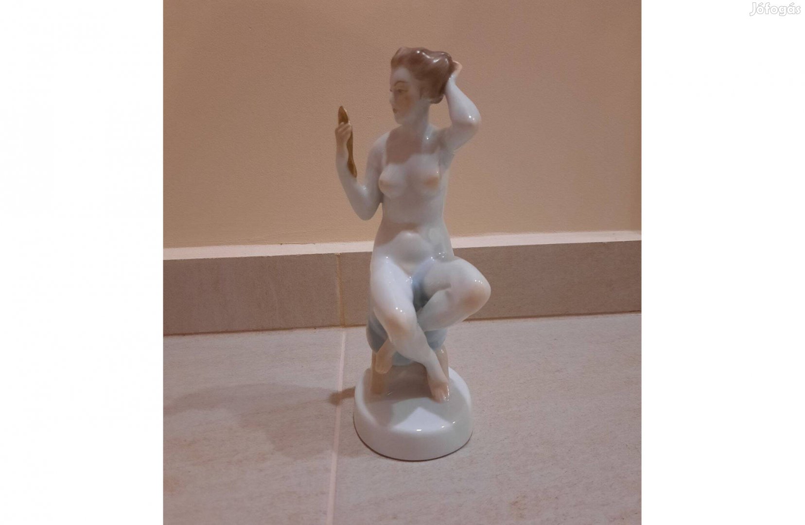 Herendi Tükröt tartó, tükörbe néző nő, tükrös női akt porcelán figura