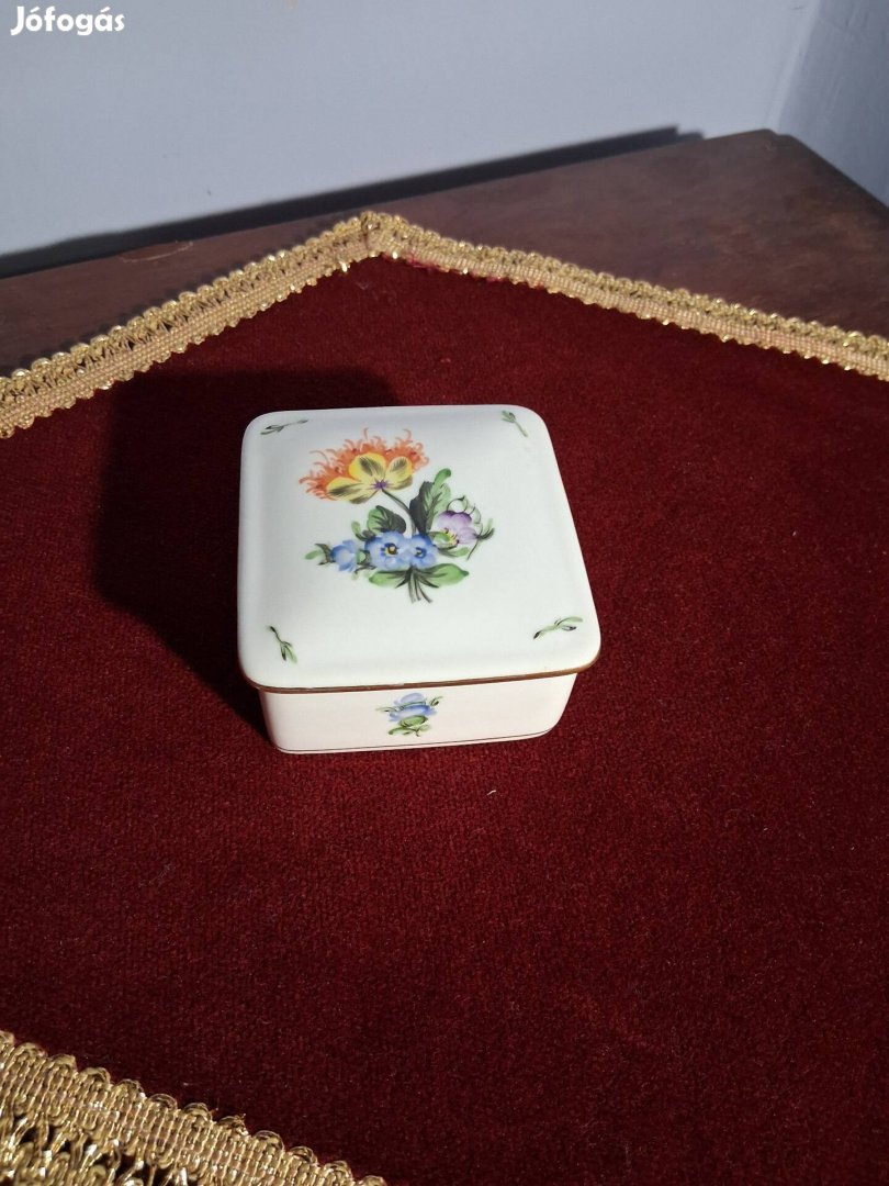 Herendi ékszeres dobozka