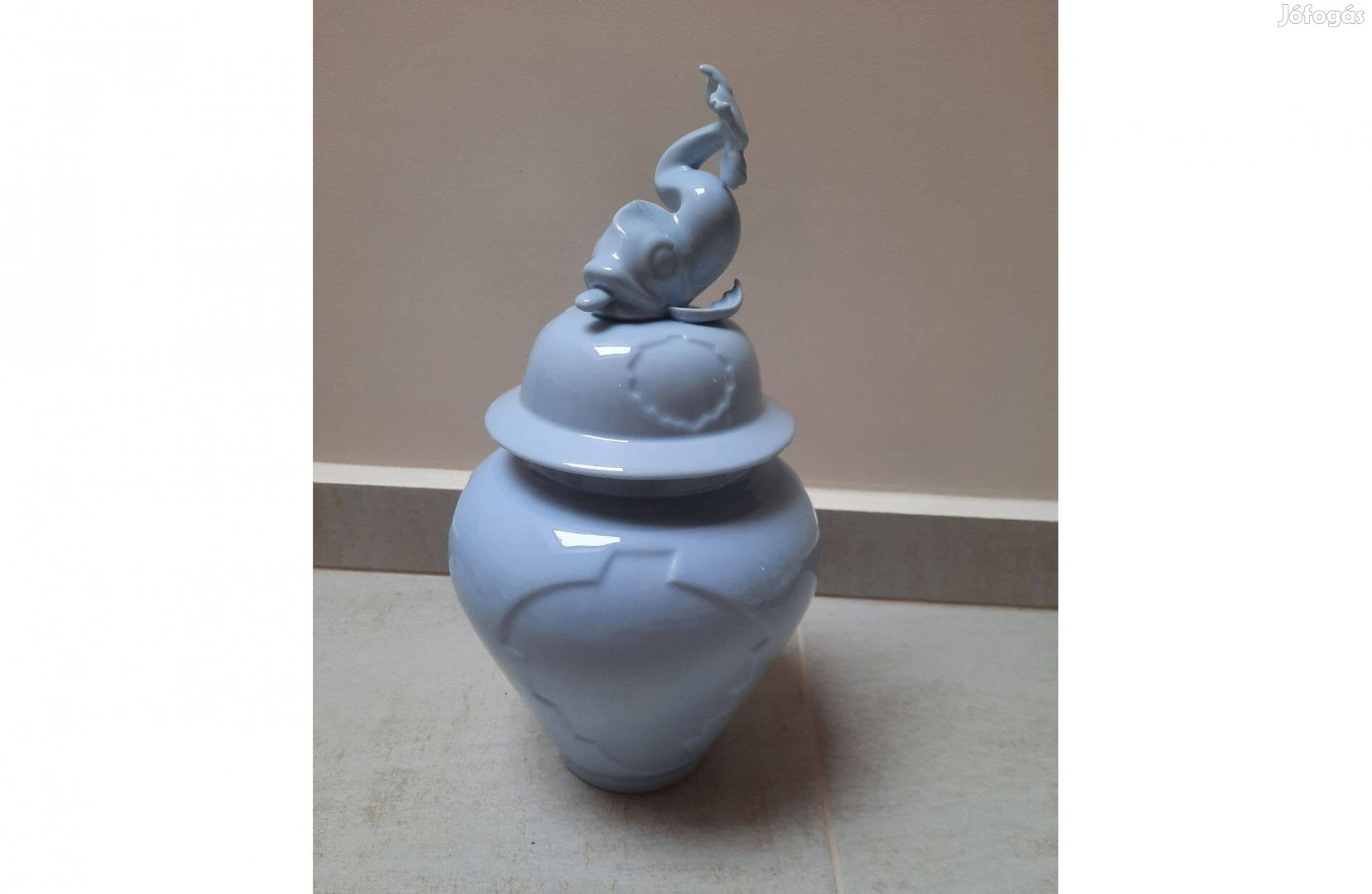 Herendi kék mázas delfin fogós fedeles porcelán váza eladó!