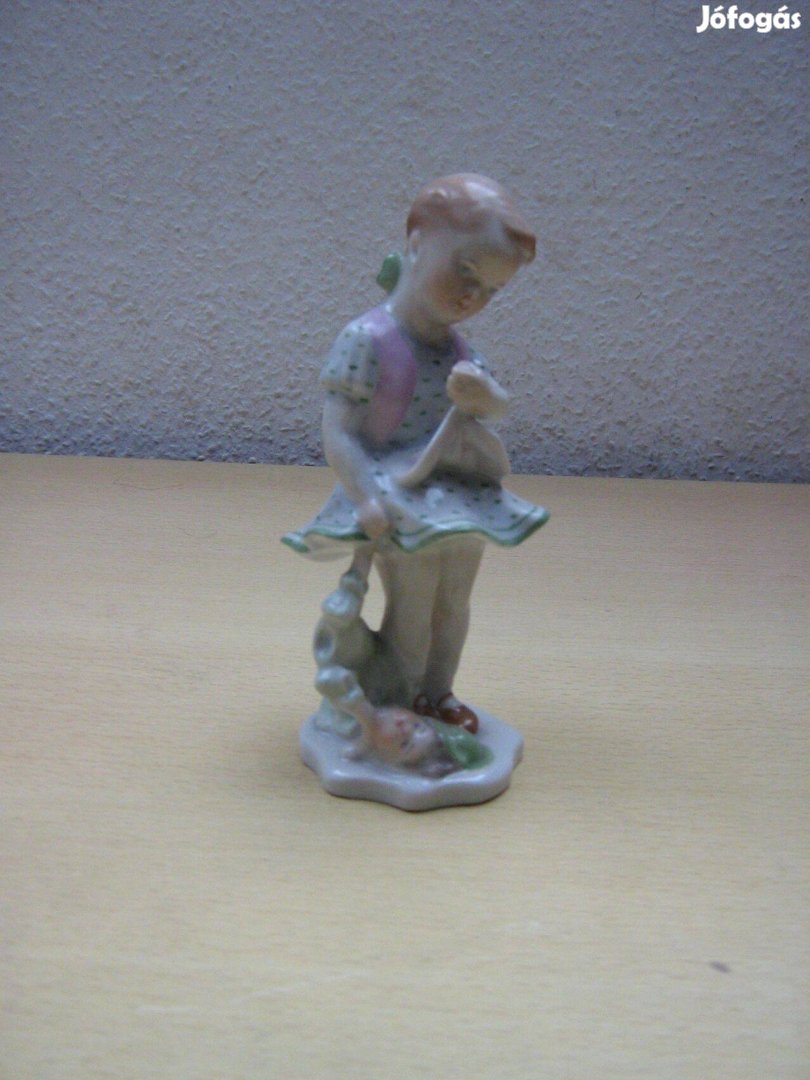 Herendi leányka eladó