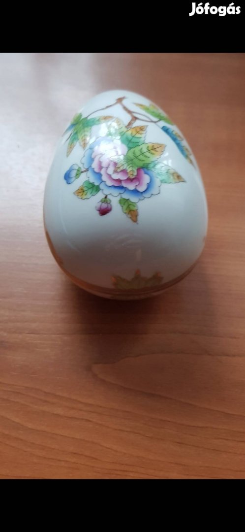 Herendi lepkes Viktória tojás porcelán