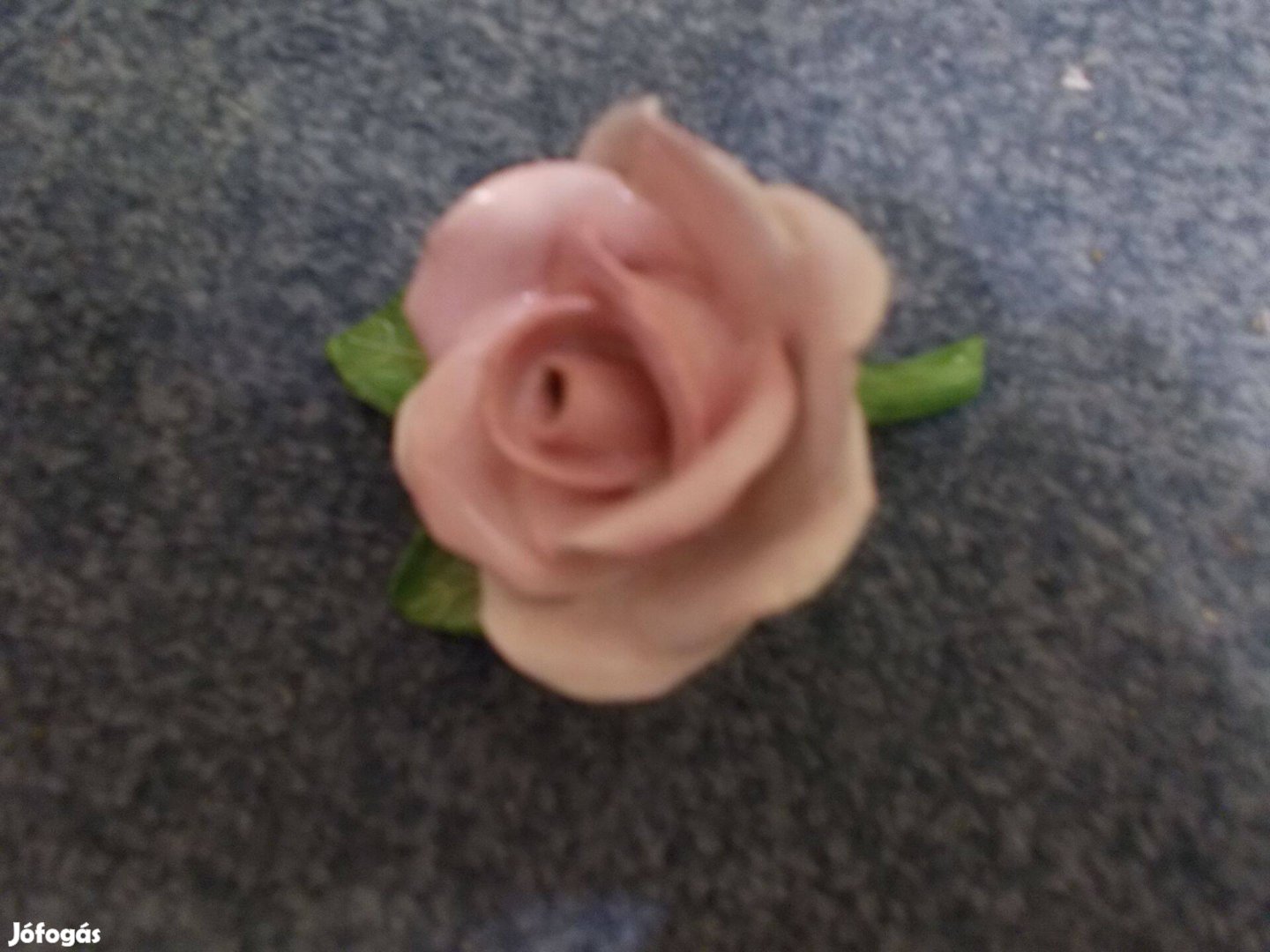Herendi majolika rózsa