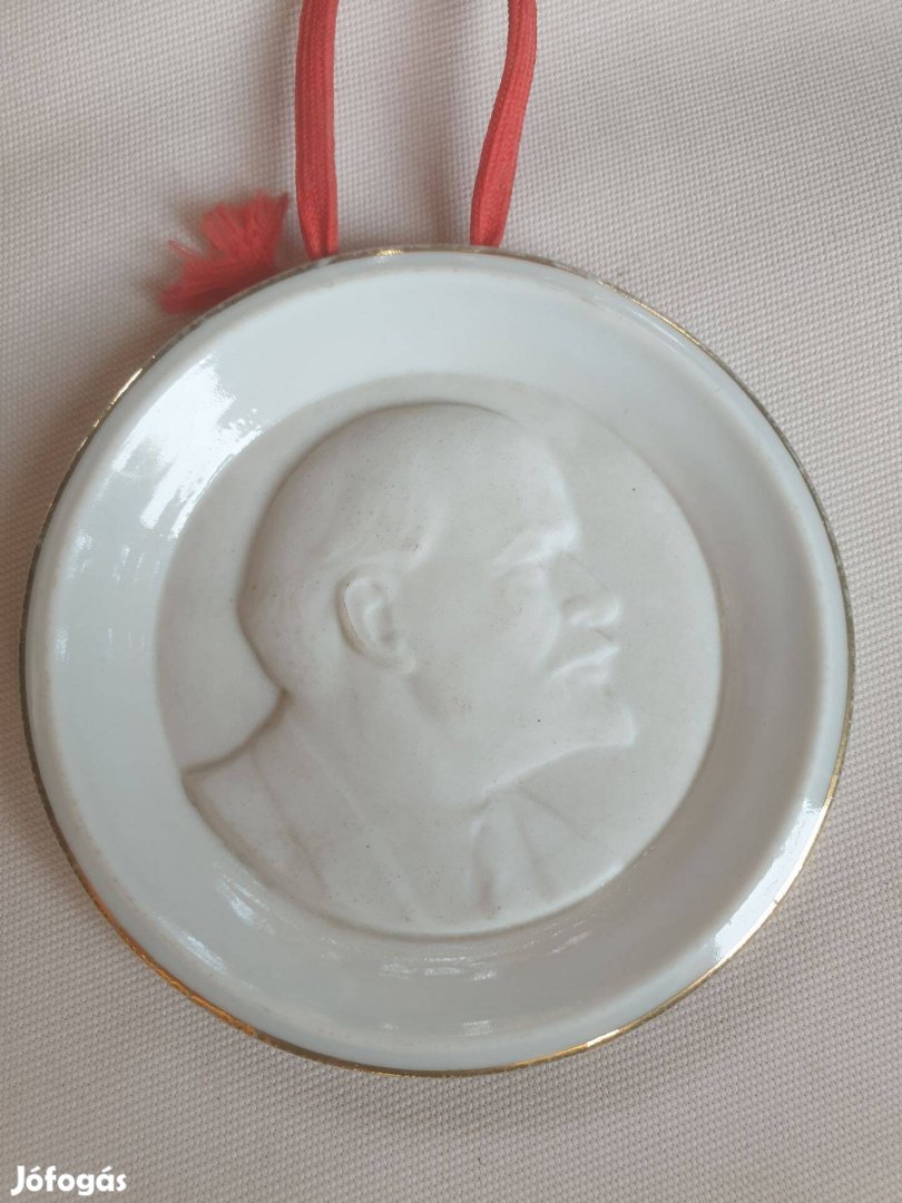 Herendi porcelán falidísz Lenin portré