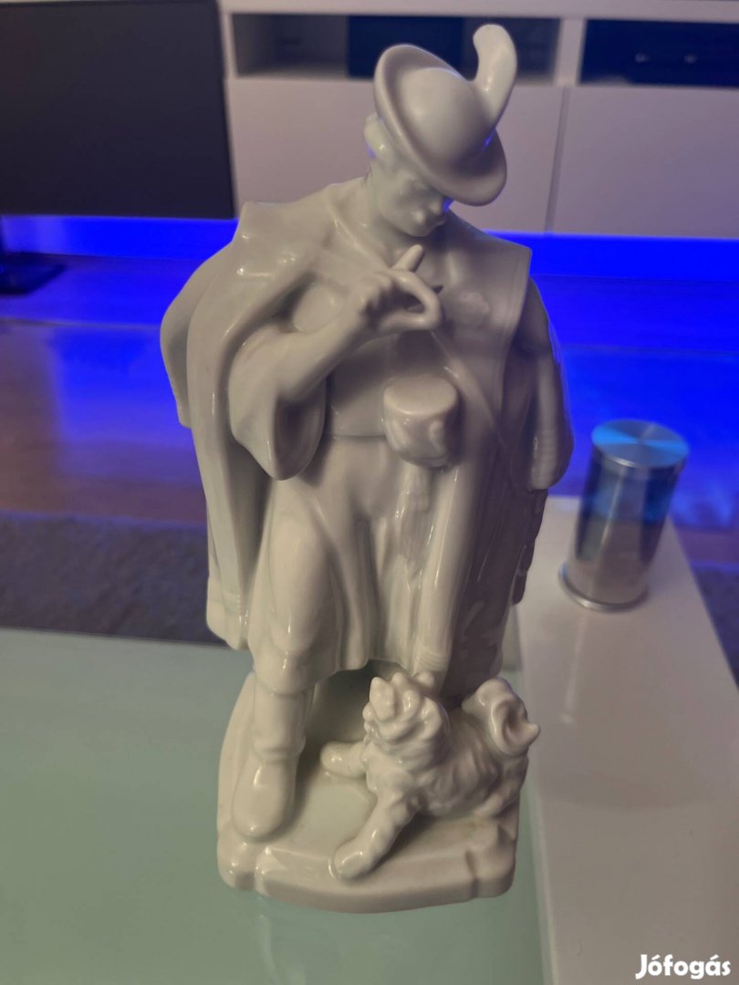 Herendi porcelán férfi kutyával
