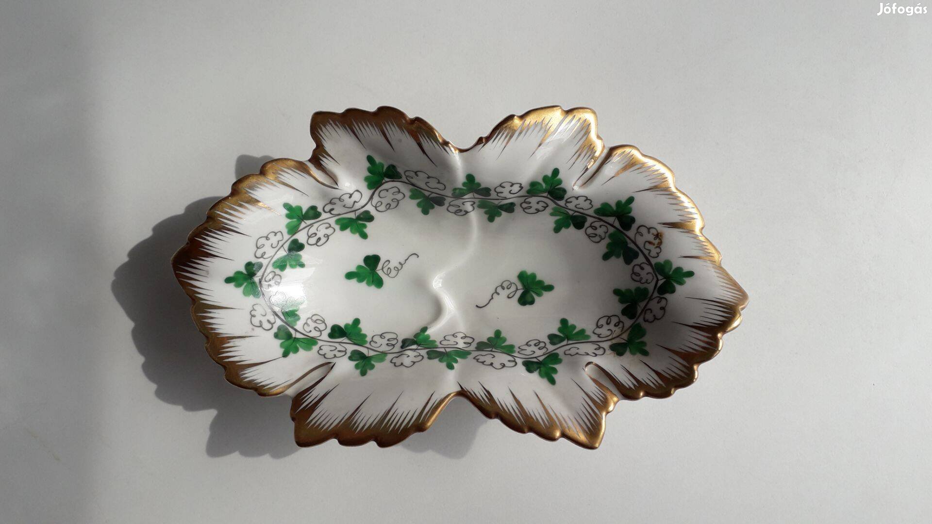 Herendi porcelán petrezselymes levél alakú tálka 15*9 cm hibátlan