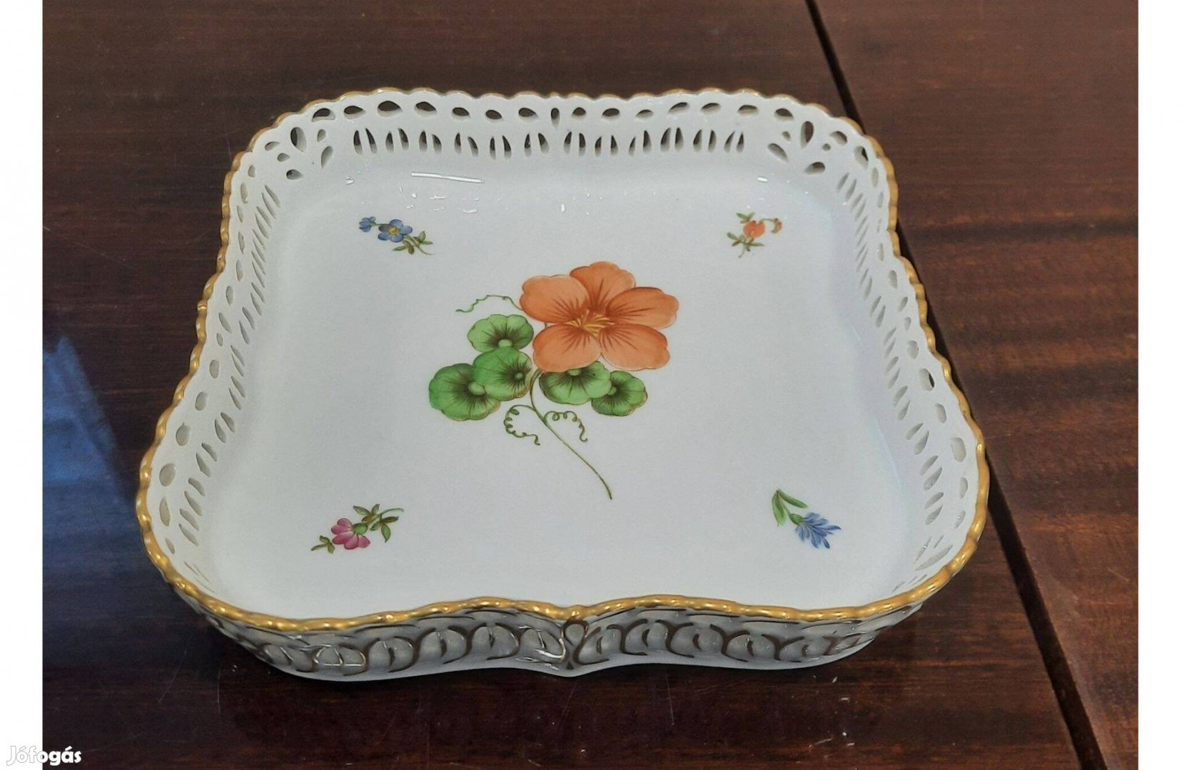 Herendi porcelán virágmintás áttört négyzet alakú kínáló