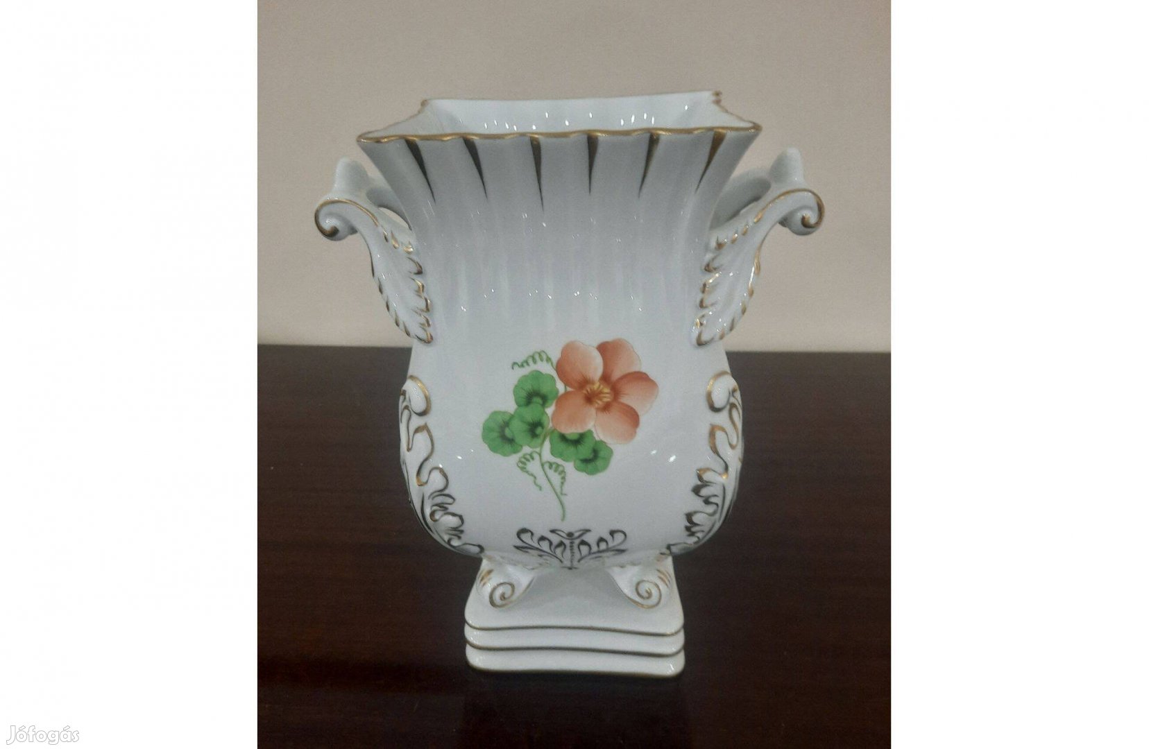 Herendi virágmintás porcelán harmónika váza eladó!