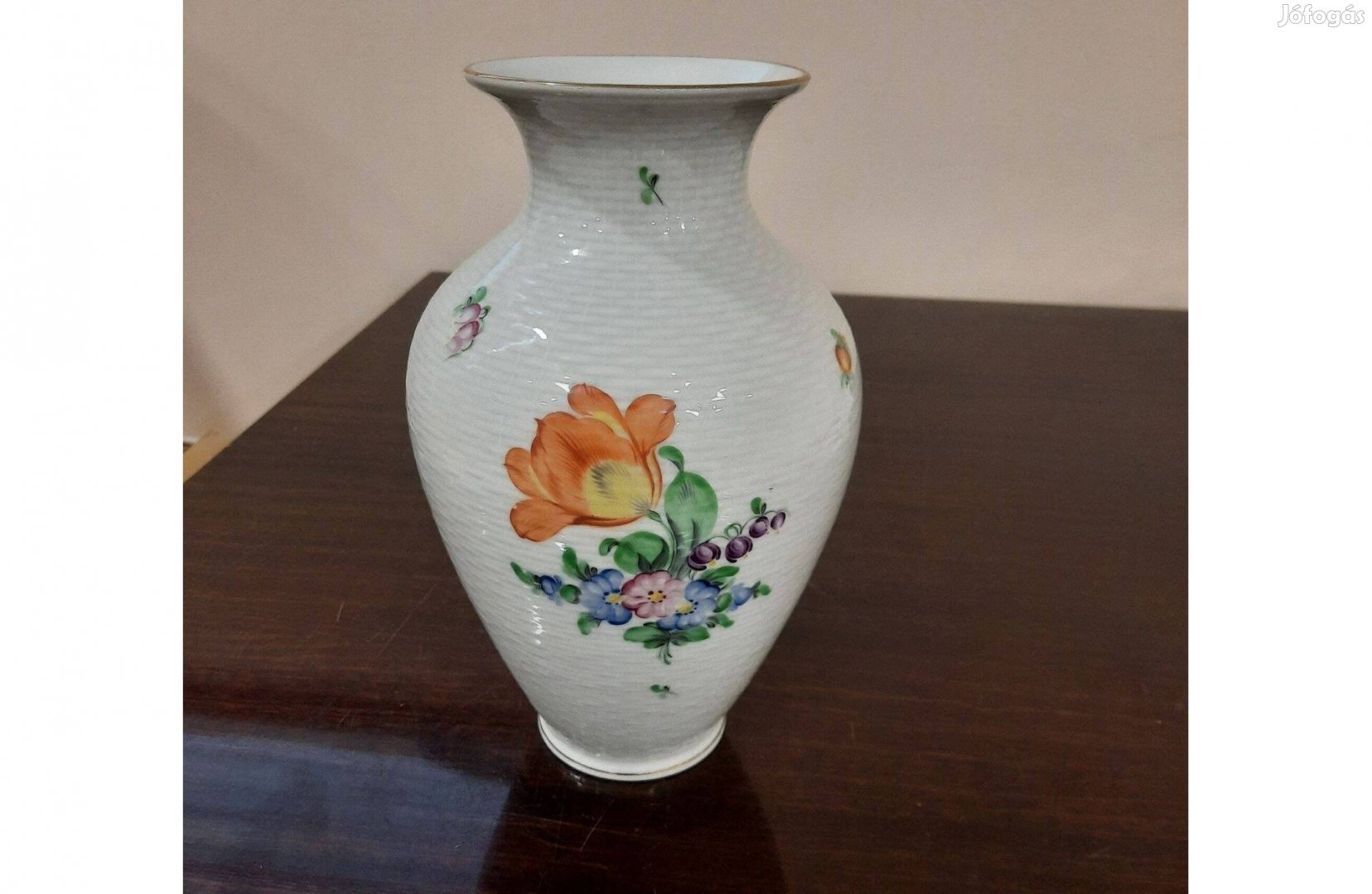 Herendi virágmintás porcelán rácsmintás váza eladó!