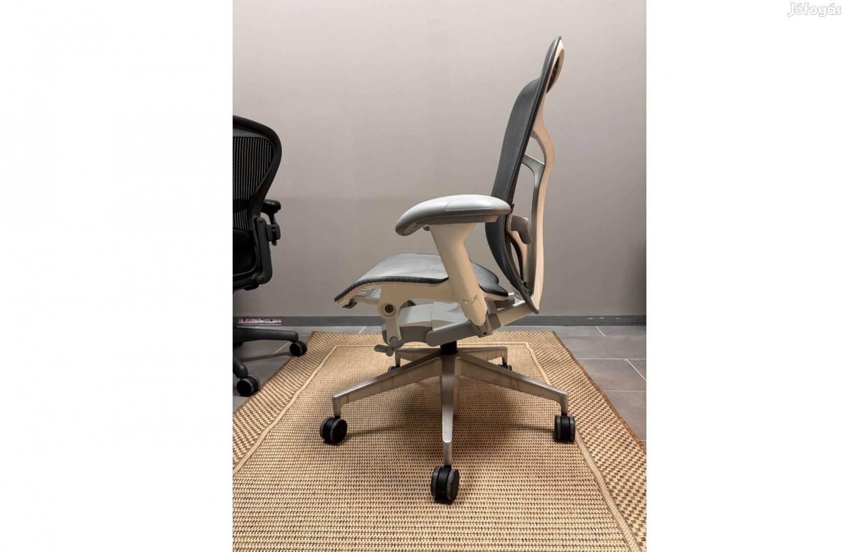 Herman Miller Mirra 2