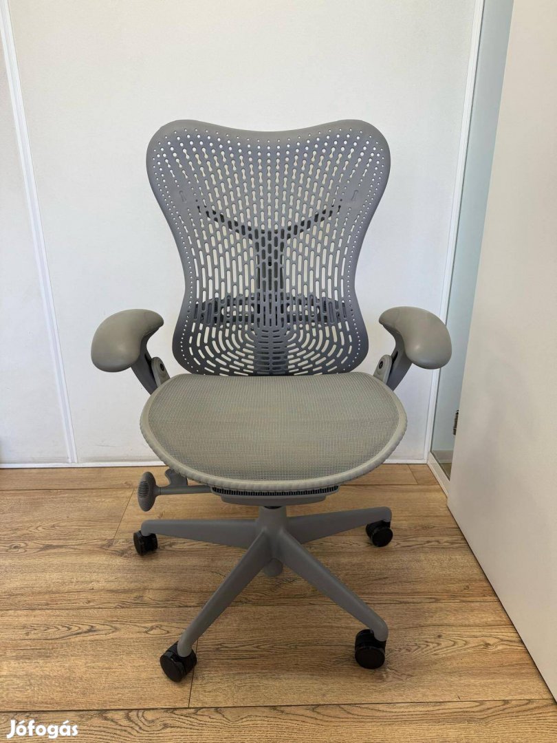 Herman Miller Mirra Grey Shadow