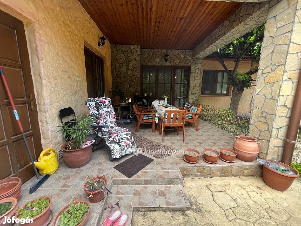 Hernádi 156 nm-es ház eladó