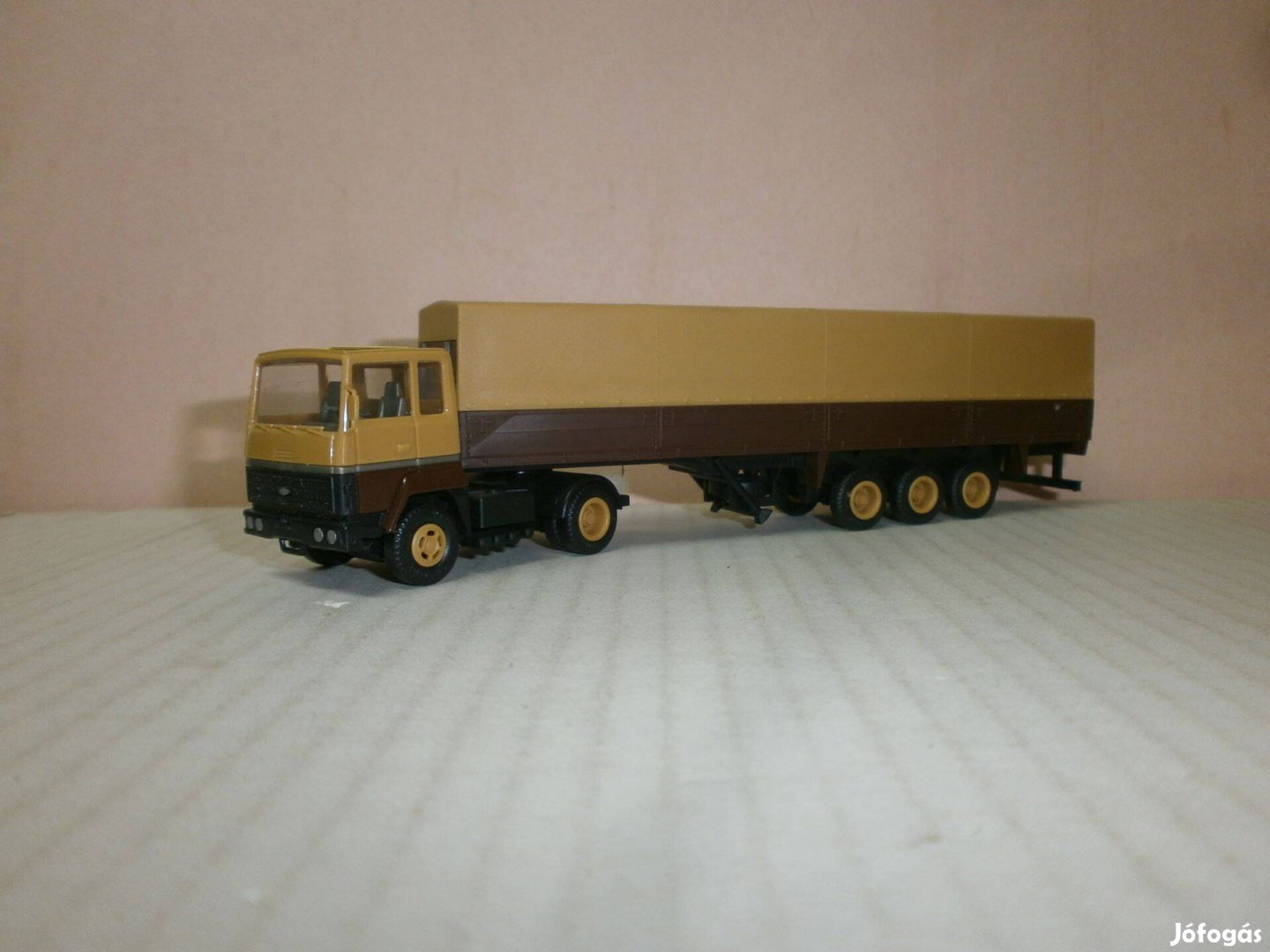 Herpa - Ford - slepper kamion - 1:87 - ( H-12)