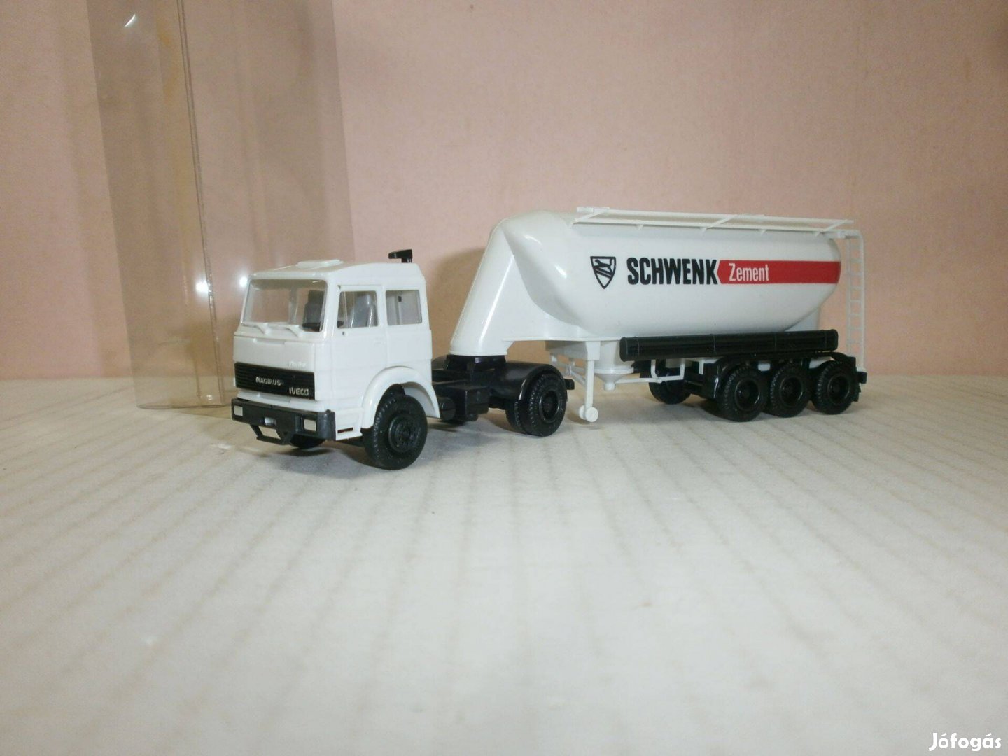 Herpa - Magirus -Iveco - "Silo" slepper kamion 1:87 - (H-110)