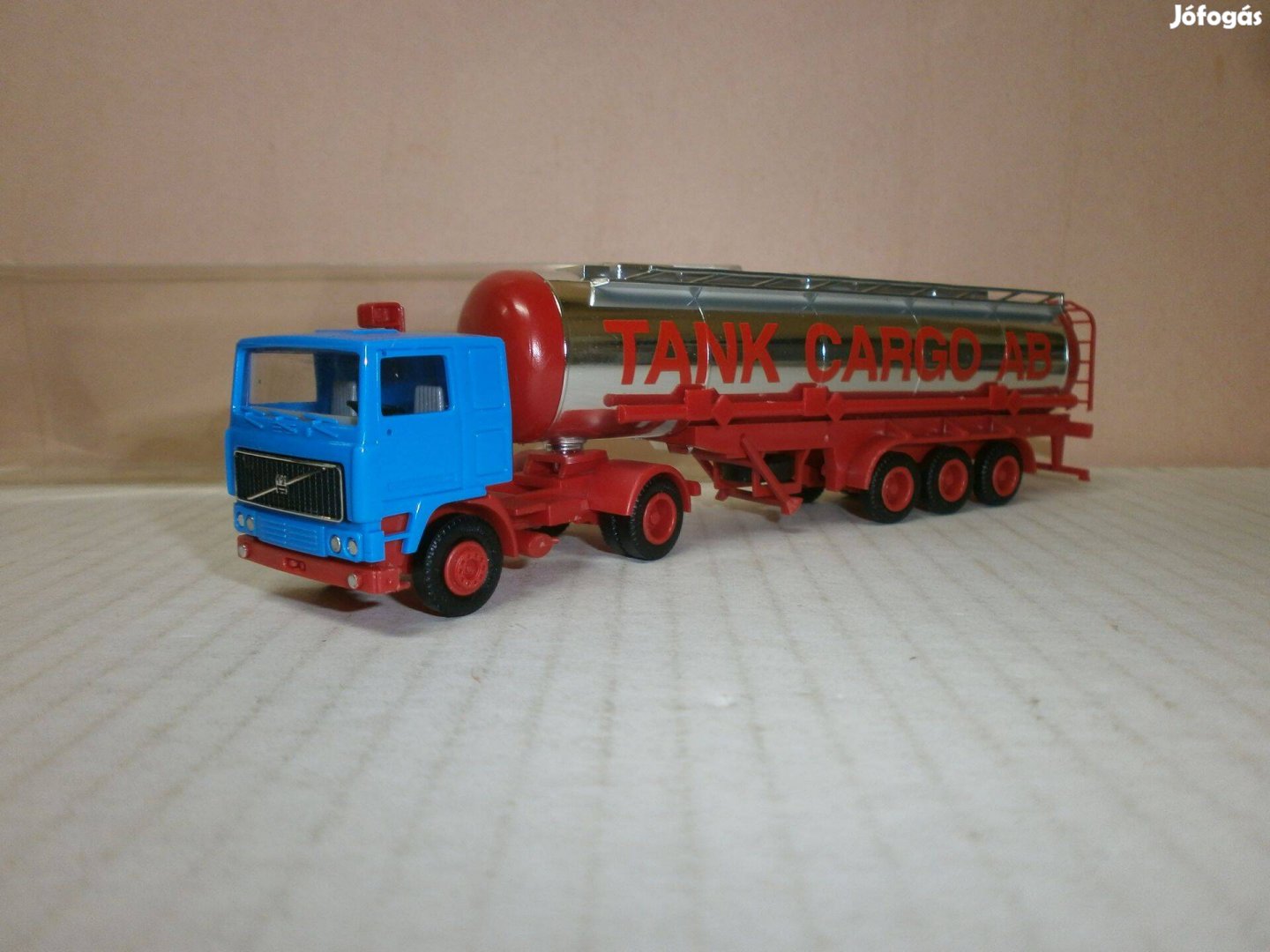 Herpa - Volvo " Silo" tartály kamion - 1:87 - ( H-24)