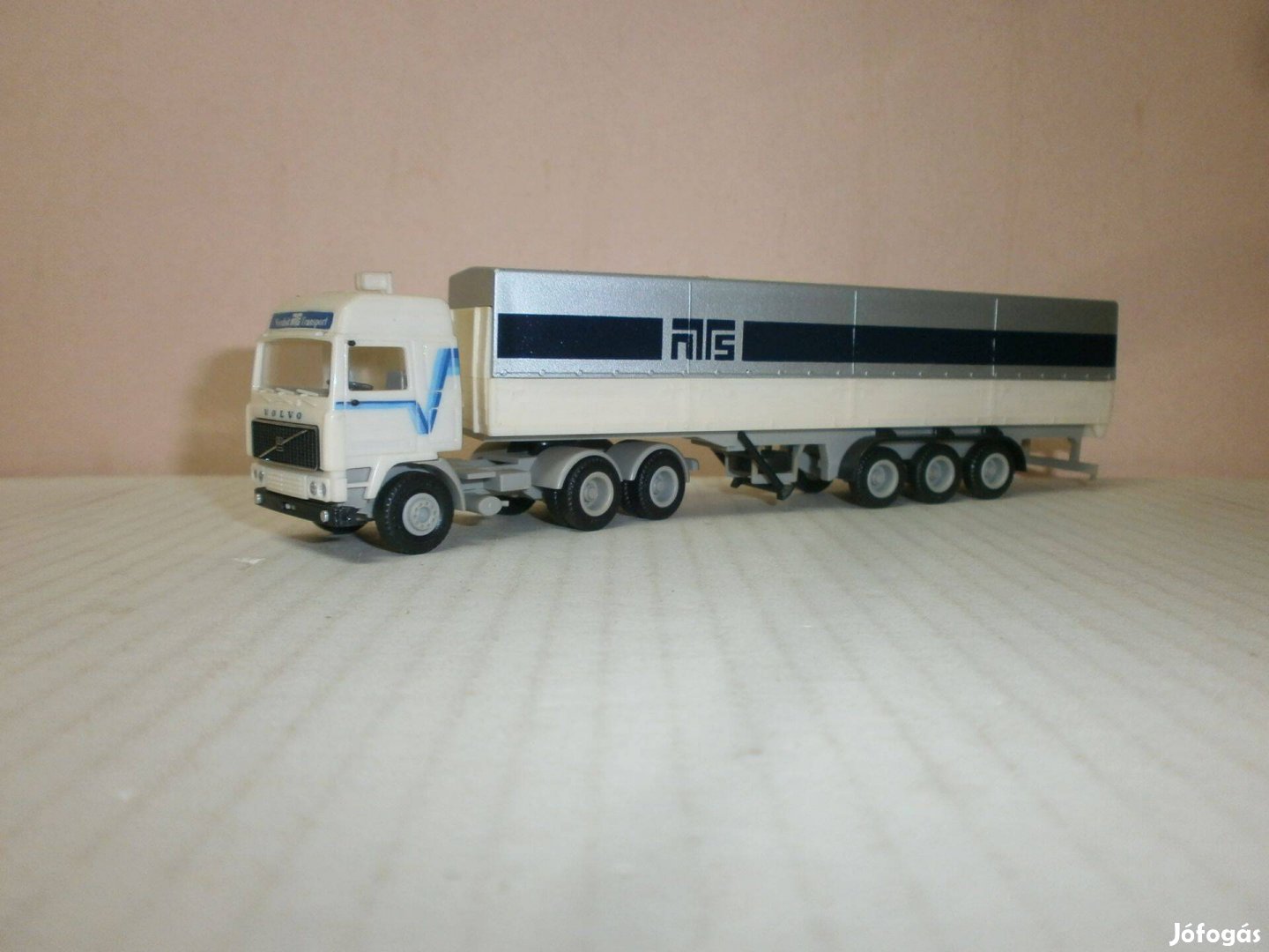 Herpa - Volvo - slepper kamion - 1:87 - ( H-14)