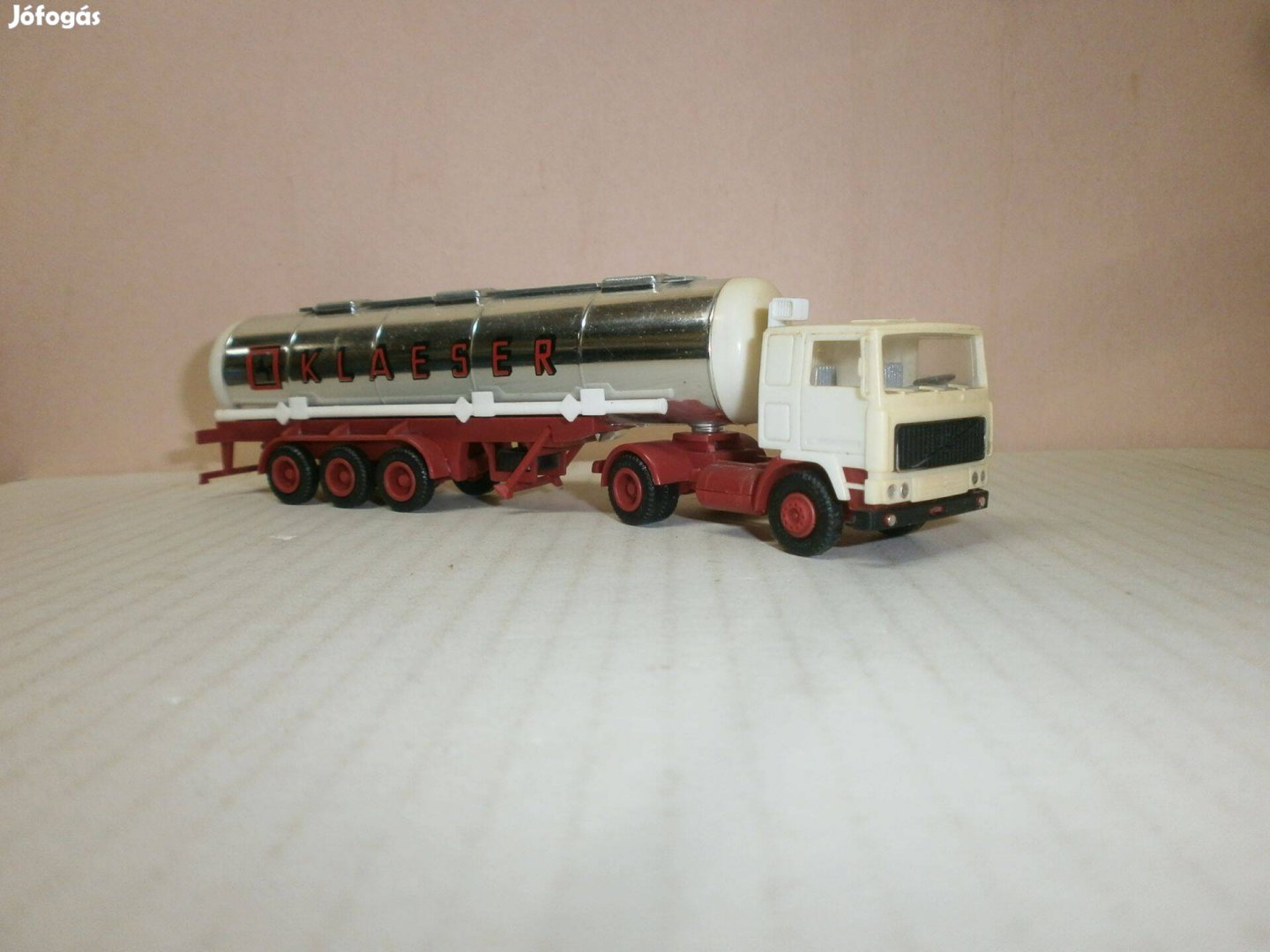 Herpa - Volvo -slepper tartály kamion - 1:87 - ( H-35)