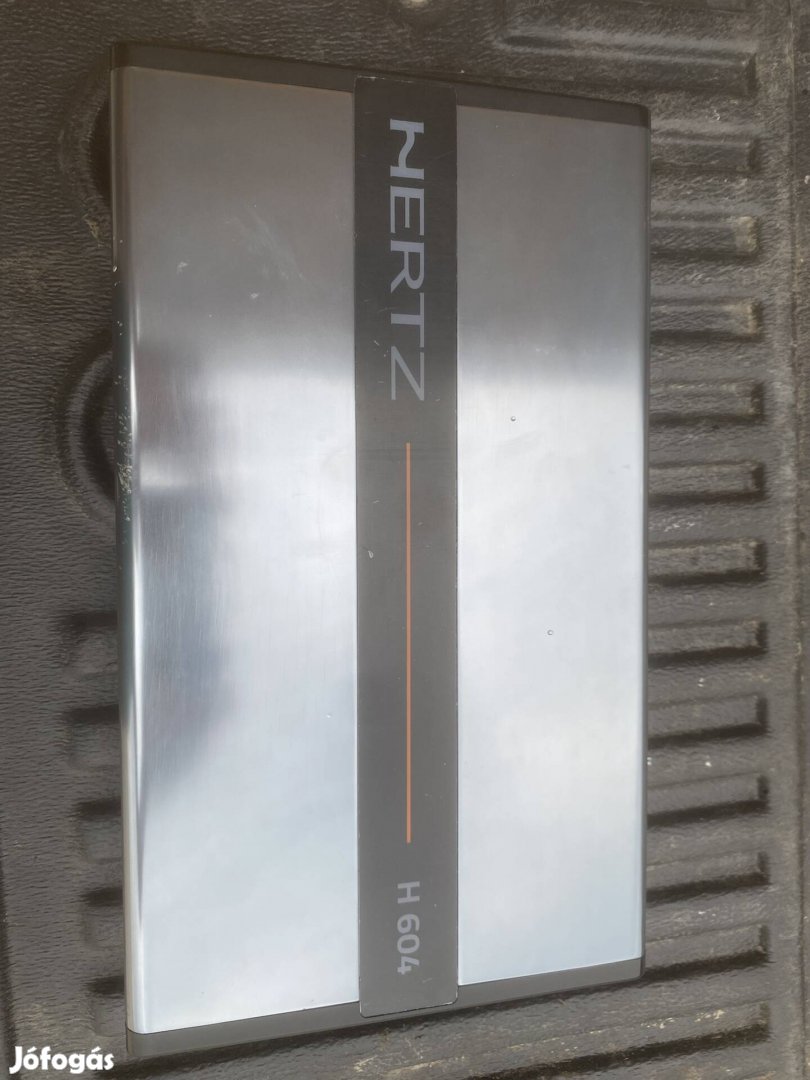 Hertz H604 autó erősítő