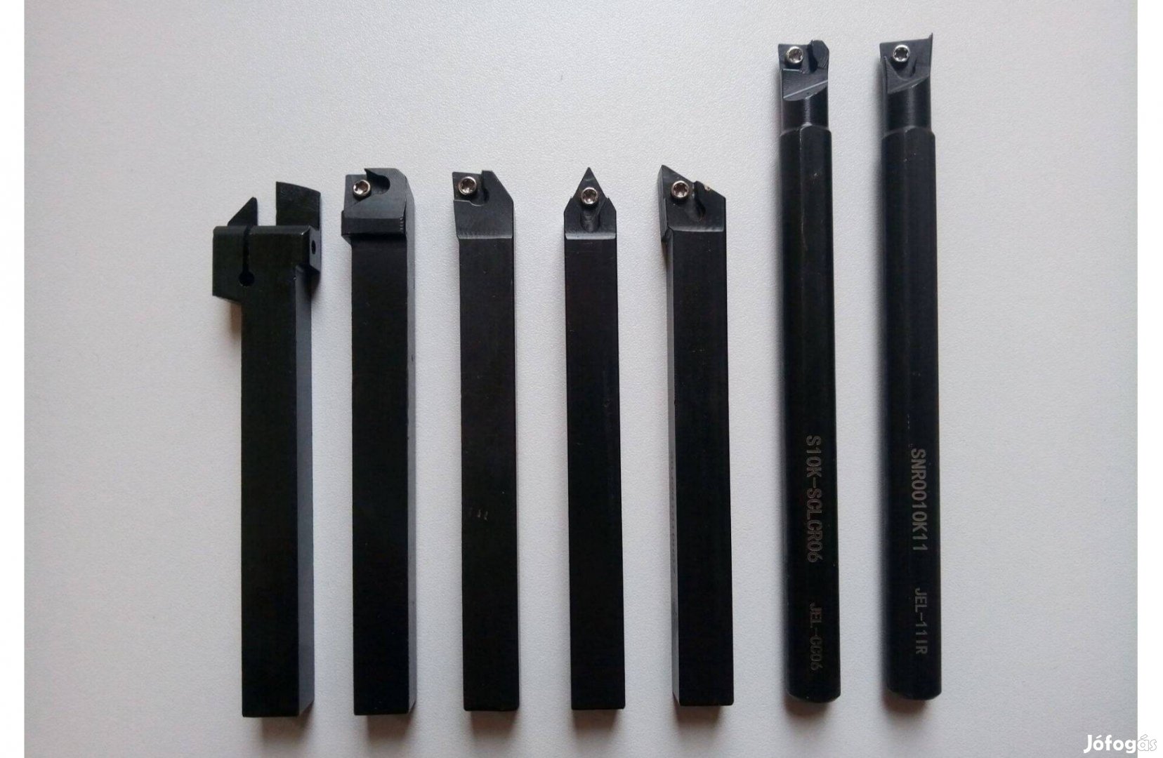 Hét darabos váltólapkás esztergakés készlet 10 mm szár + 7 db lapka