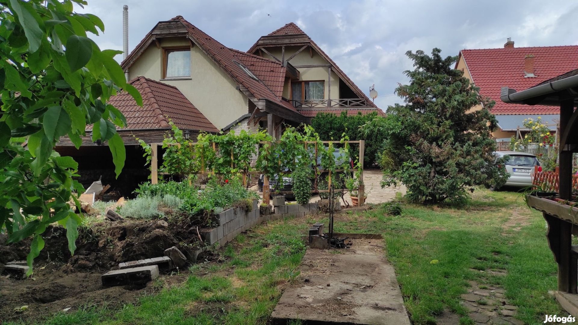 Heves, Kazinczy utcában 6 szobás ház ideális otthon nagy családoknak