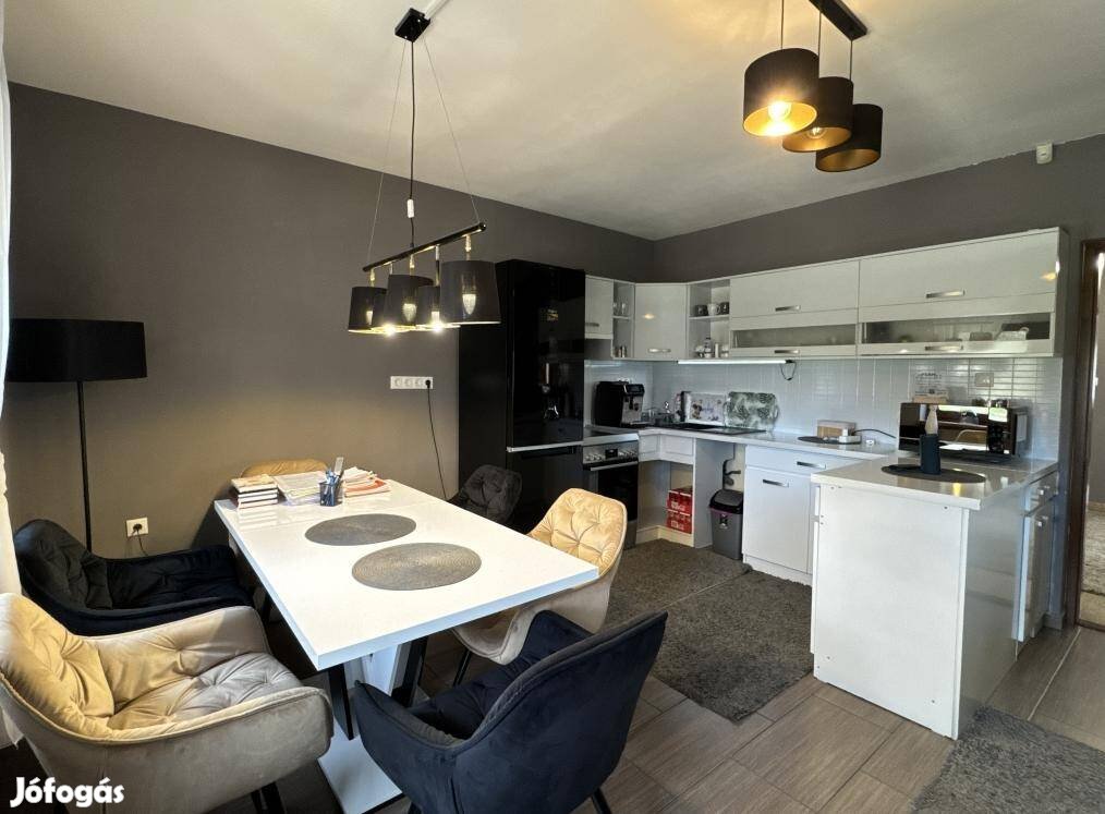 Hevesi eladó 90 nm-es ház #4912835