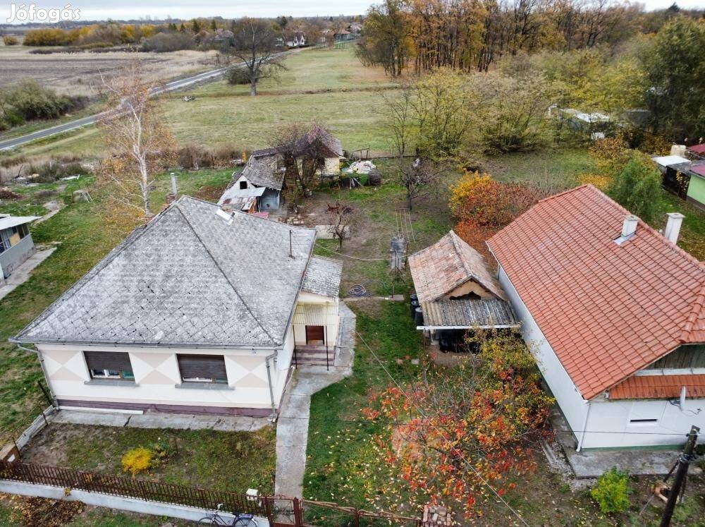 Hevesvezekényi eladó 95 nm-es ház #5076773