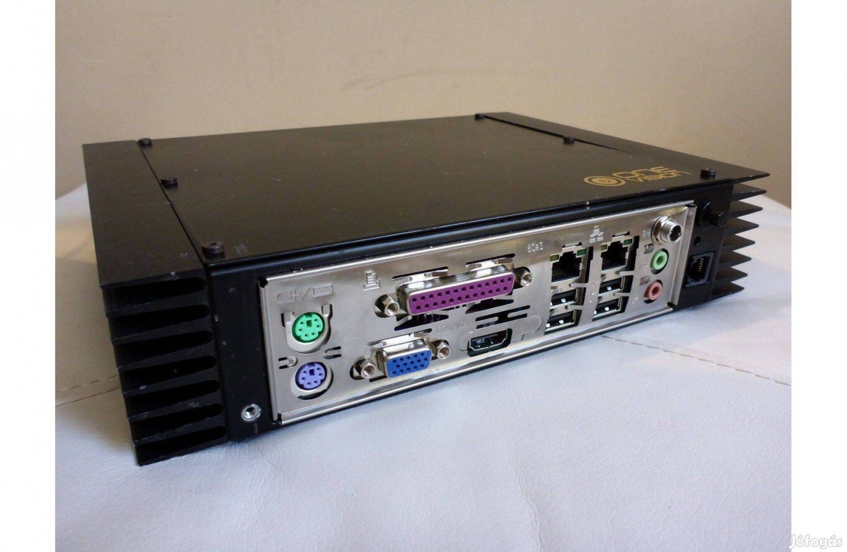 Hfx VESA Carpc 12V Intel Atom 330 passzív hűtés hangtalan működés