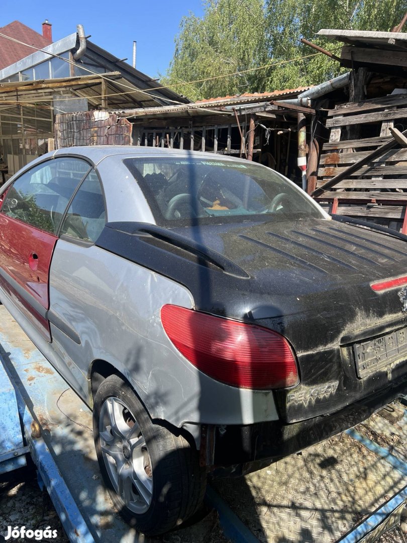 Hiányos Peugeot 206 CC, Trailerrel vagy külön 