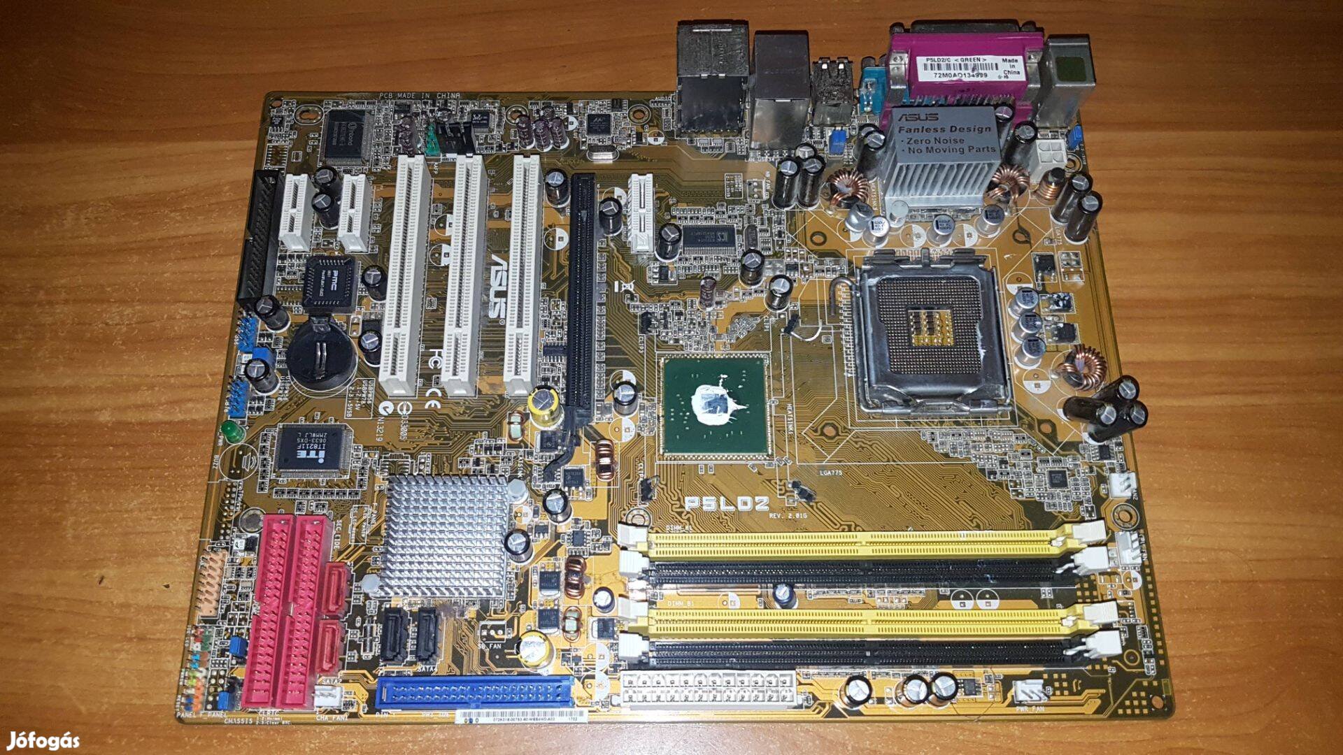 Hibás Asus P5LD2 alaplap - LGA 775 DDR2