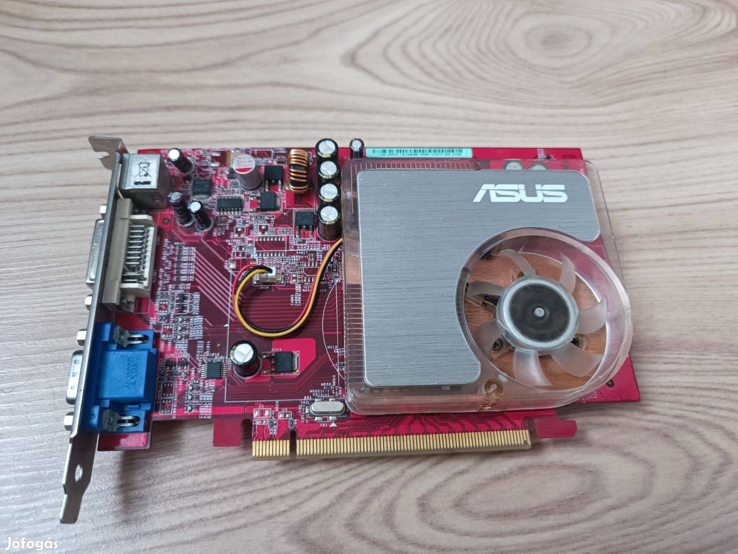 Hibás Asus Radeon X1300 Pro 256MB