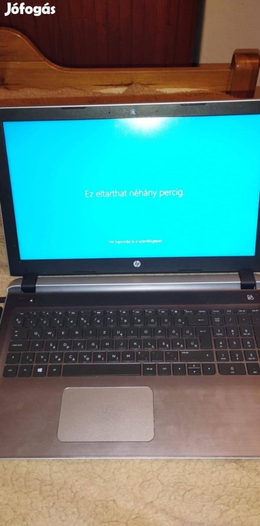 Hibás HP laptop töltővel 