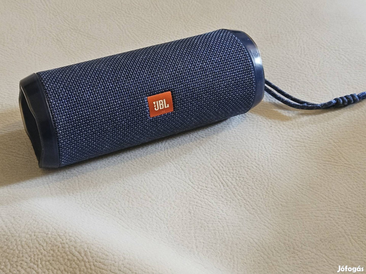 Hibás eredeti JBL Flip 4 hangszóró eladó!