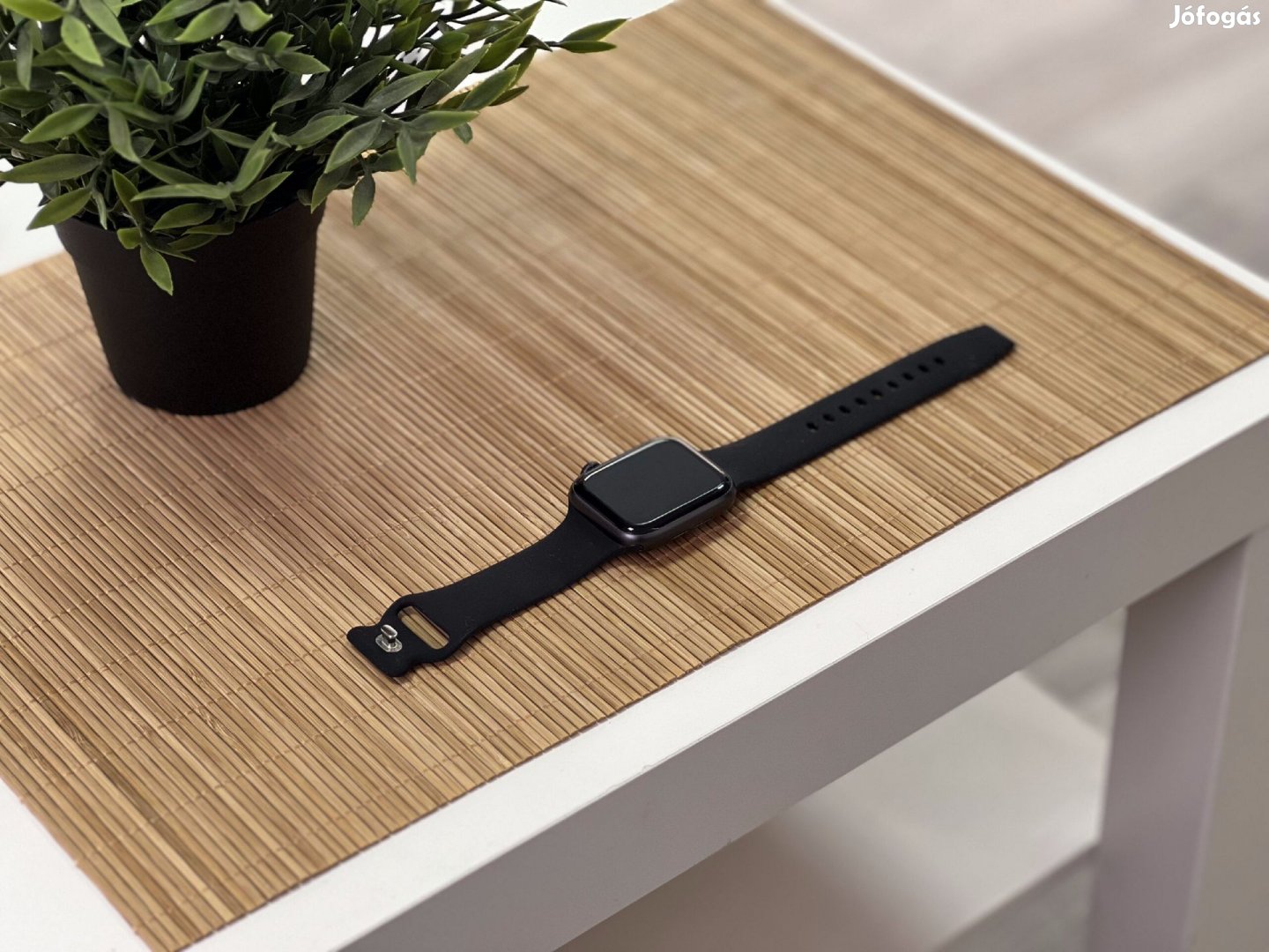 Hibátlan Apple Watch S6 Space Gray 44MM 1 ÉV Garanciával Számlával