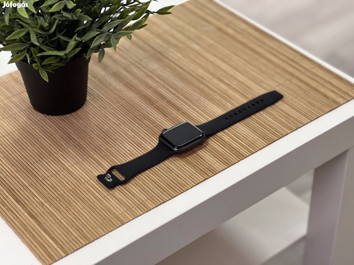 Hibátlan Apple Watch S6 Space Gray 44MM 1 ÉV Garanciával Számlával