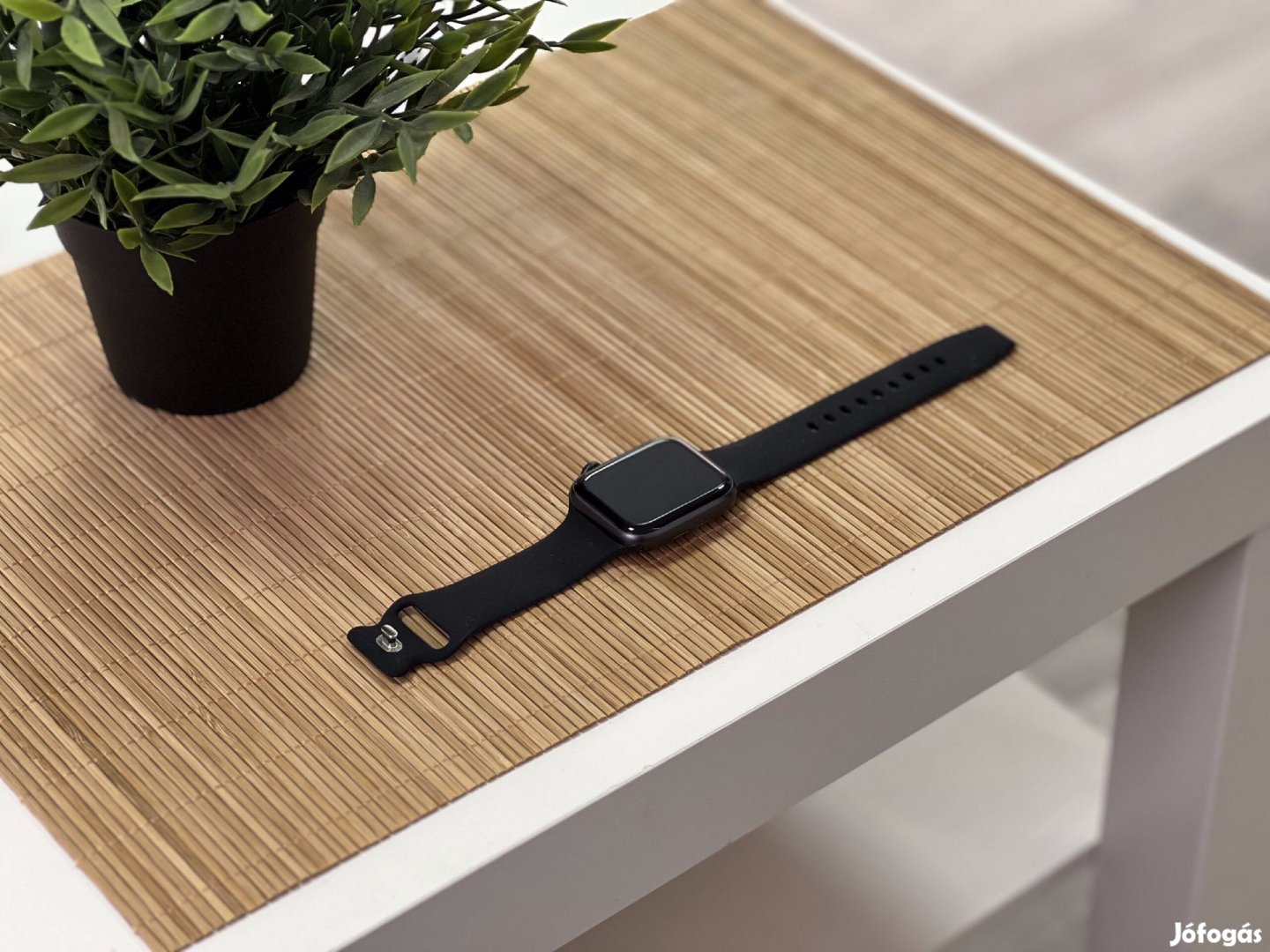 Hibátlan Apple Watch S6 Space Gray 44MM 1 ÉV Garanciával Számlával