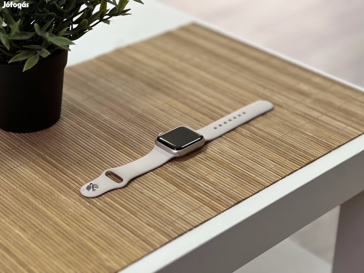 Hibátlan Apple Watch SE2 Starlight CEL 40MM 2 ÉV Garanciával