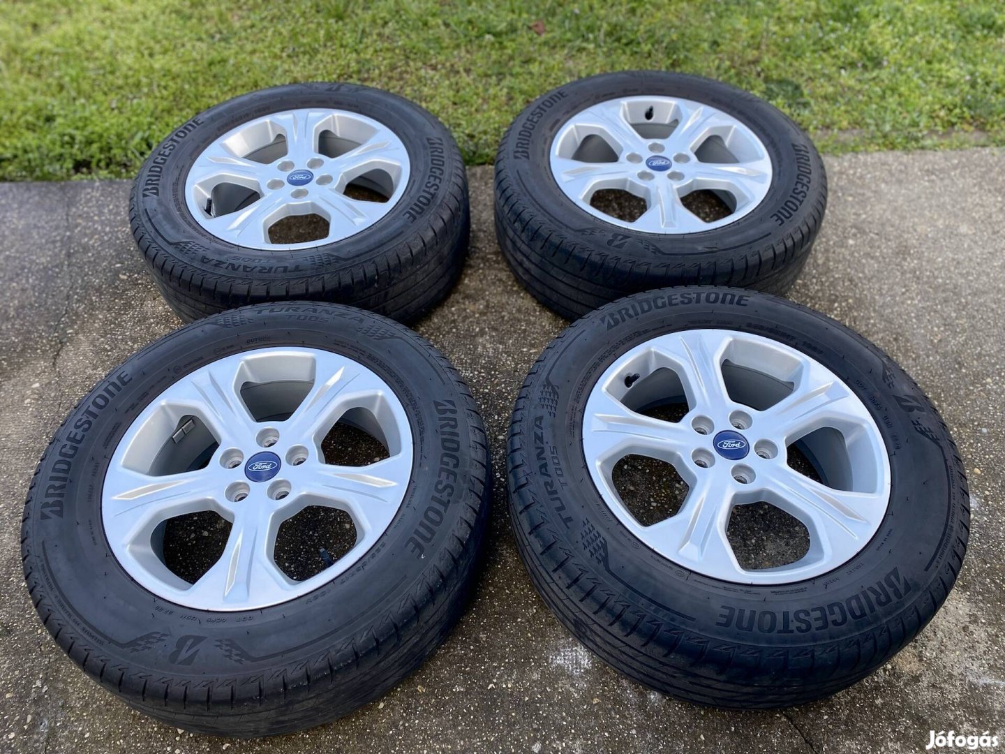 Hibátlan Ford Kuga gyári 17" alufelni szett 225/65R17