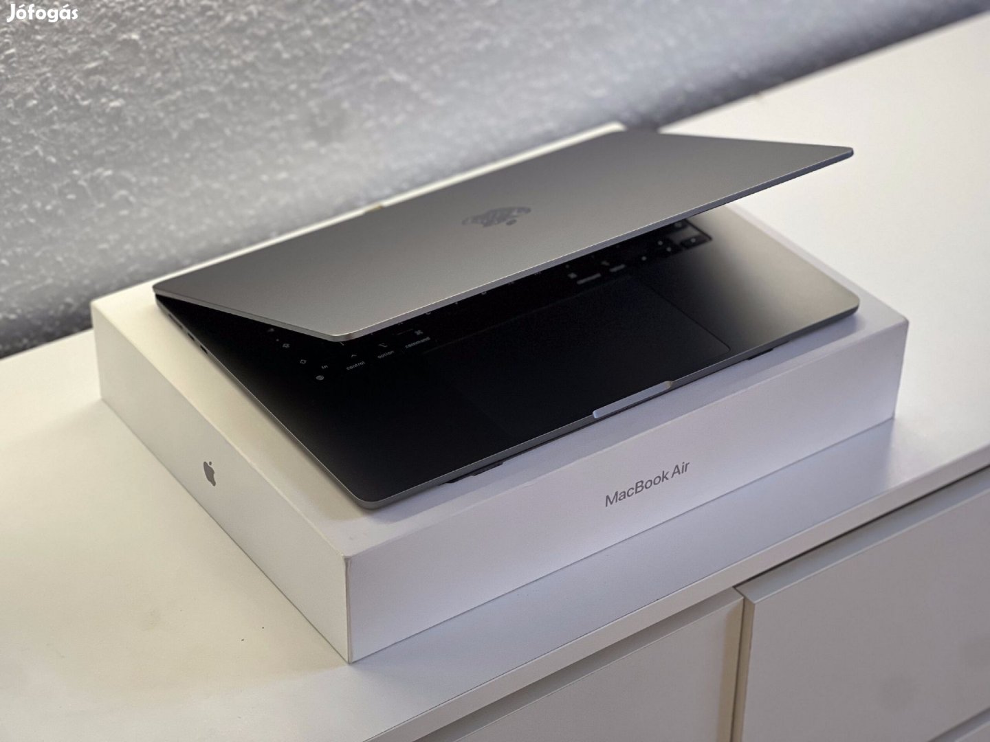 Hibátlan MacBook Air 2022 15 M2 256GB 2 ÉV Garanciával Számlával